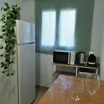 شقة Es Niuet